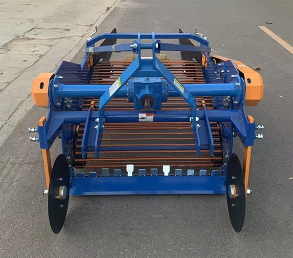 4UD-110馬鈴薯收獲機(jī)