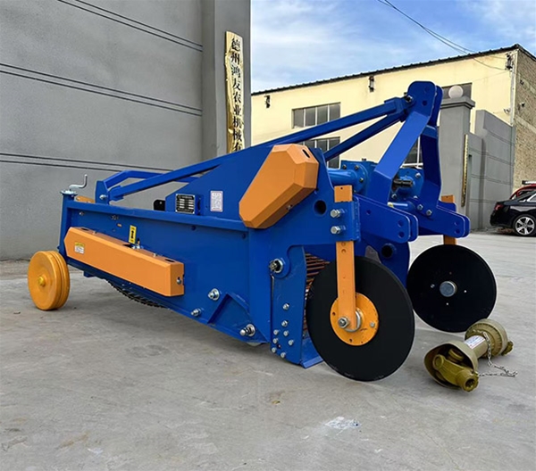 4UD-100馬鈴薯收獲機